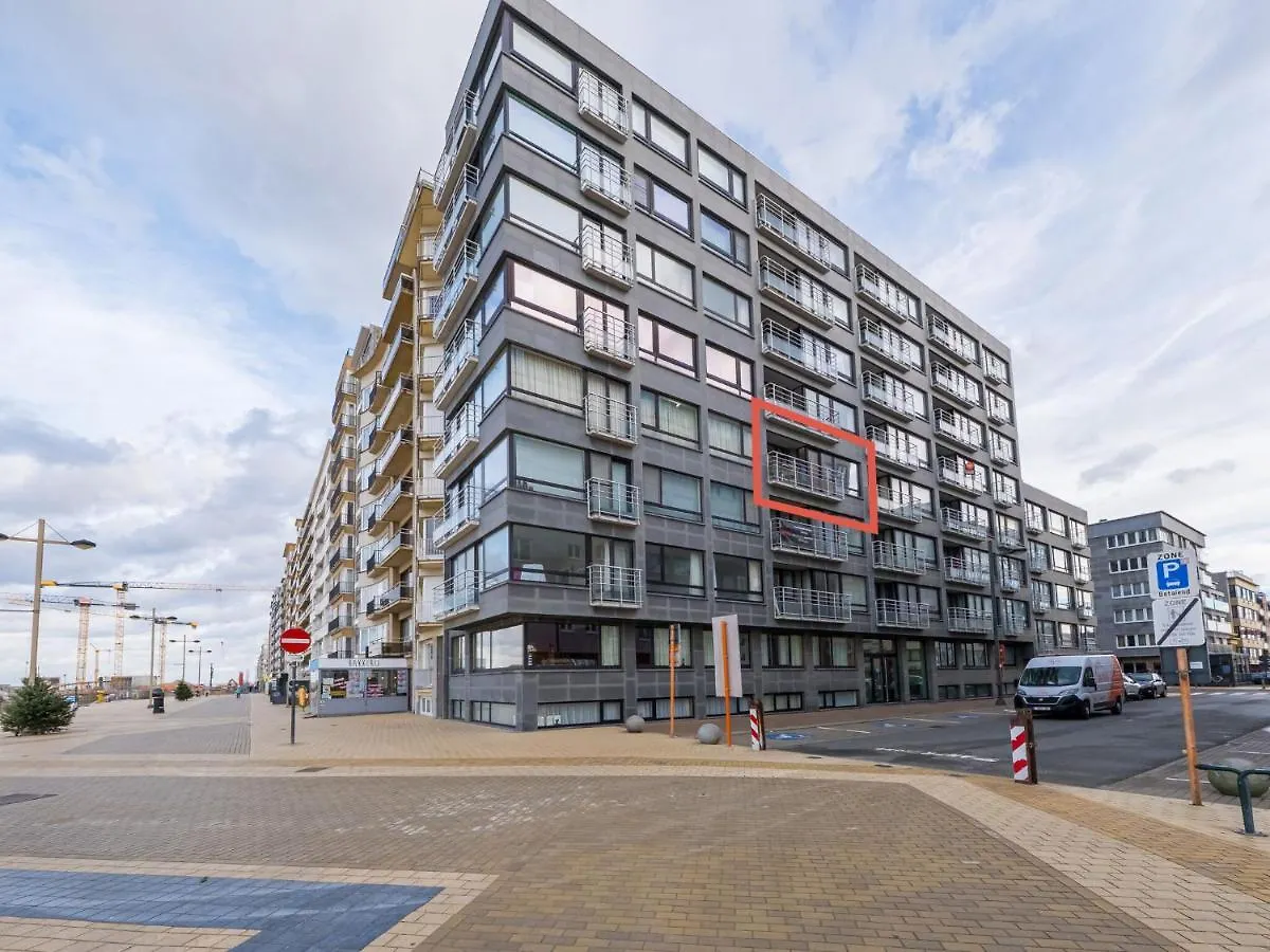 Appealing Studio With Terrace Middelkerke Appartement